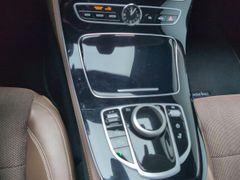 MERCEDES-BENZ E300d Avantg./LED/Burmester/Distr+/Amb/ScheckhMB