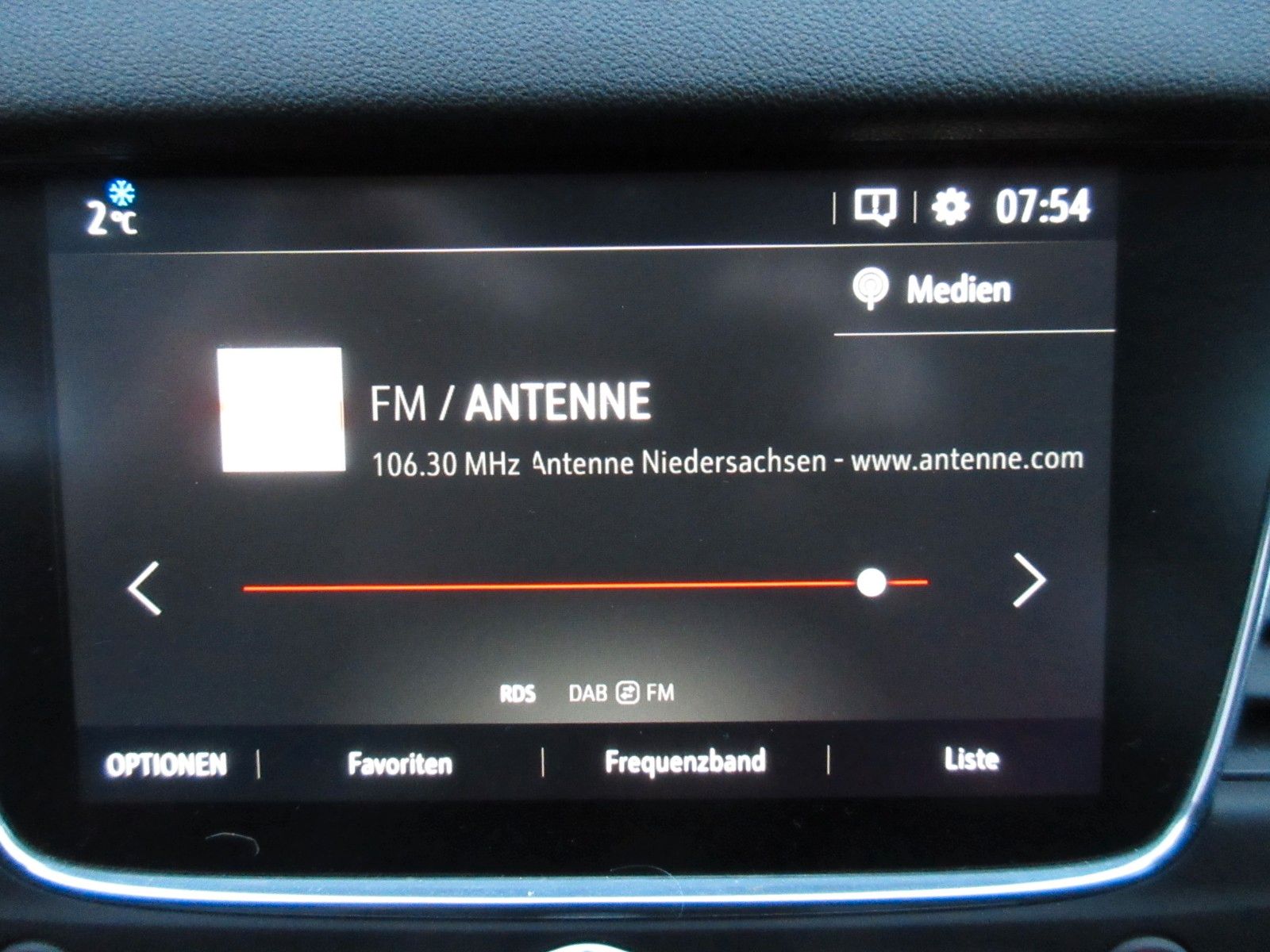 Fahrzeugabbildung Opel Grandland X 1.2T ULTIMATE LED/NAVI/SHZ/LHZ/CAM