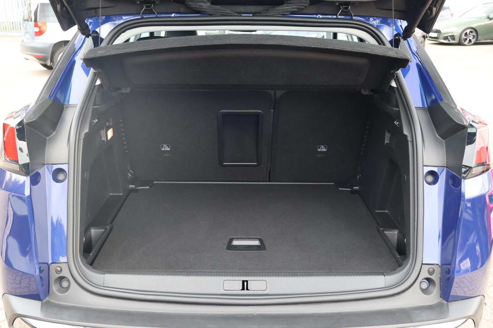 Peugeot 3008 1.2 12V Behindertenumbau Navi 360° Panorama