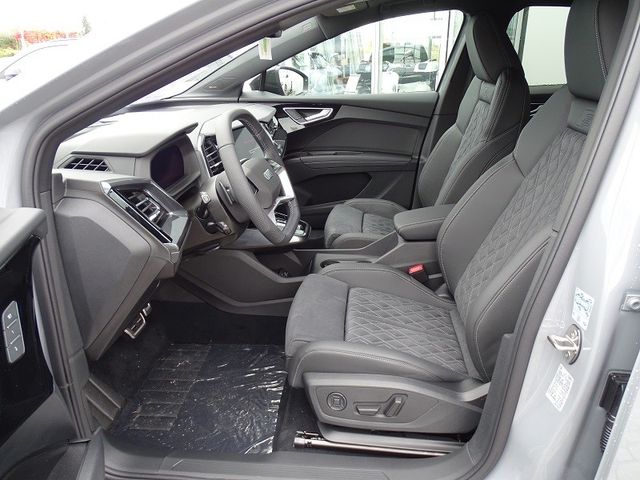 Q4 e-tron Sportback 40 e-tron S Line / SONOS