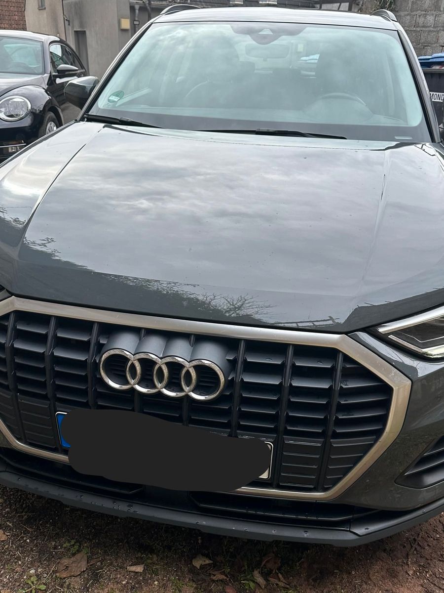 AUDI Q3 35 TFSI S tronic -