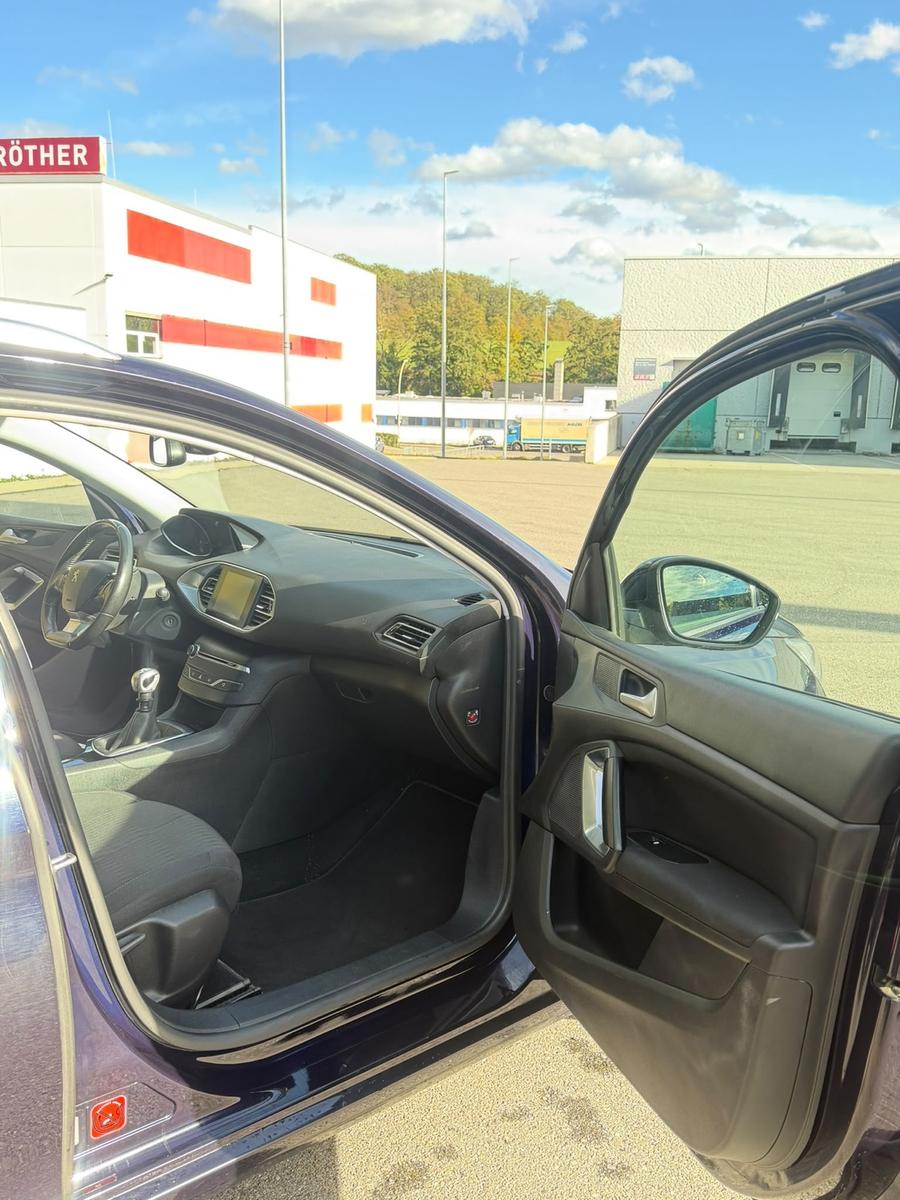 Peugeot 308 2015 — photo 20