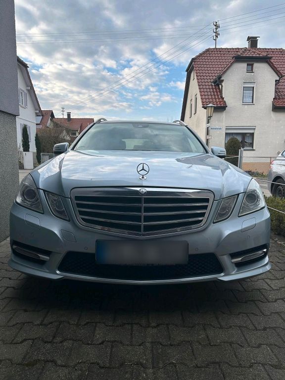 Image of Mercedes-Benz E 350