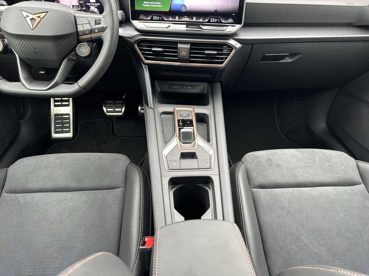 Fahrzeugabbildung CUPRA Formentor VZ 2.0 TSI 265 PS - mit KI generiert/bearbeitet
