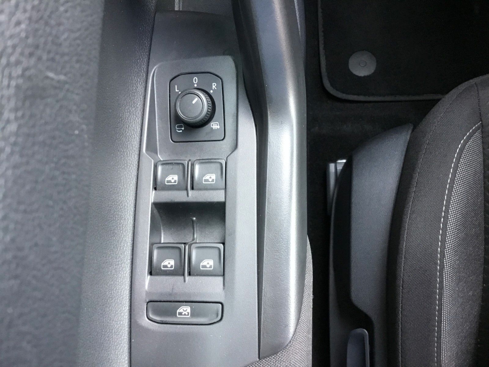 Fahrzeugabbildung Volkswagen Polo 1.0 TSI Life+Sitzheizung+AppConnect+Kamera