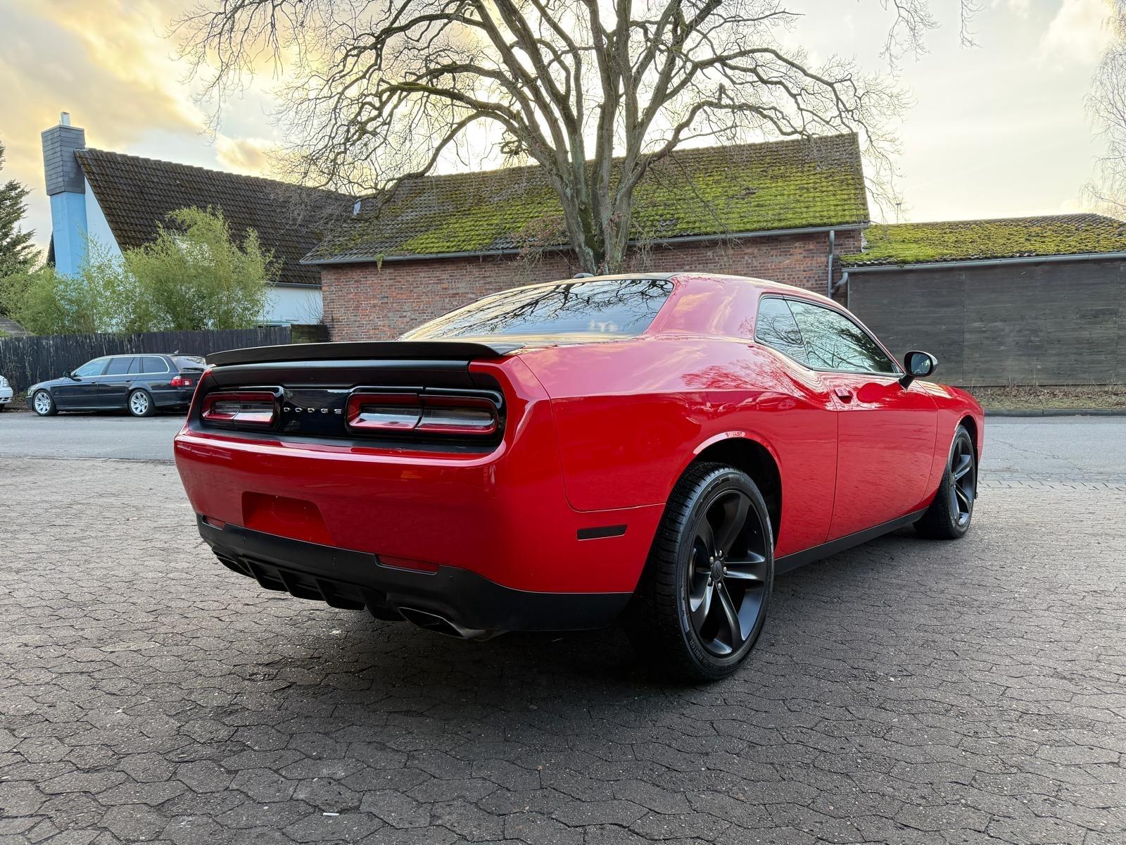 Dodge Challenger 5,7 V8*SRT KIT*LEDER*NAVI*KEYLESS*GARNTIE*SERVIC, миниатюра 23