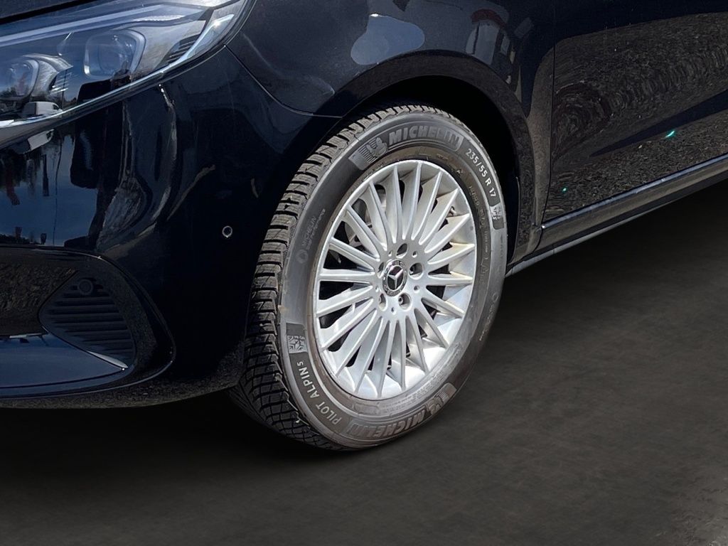 Fahrzeugabbildung Mercedes-Benz V 300 d AV/Extralang 4x4 STHZ, AHK, 360°, SHZ