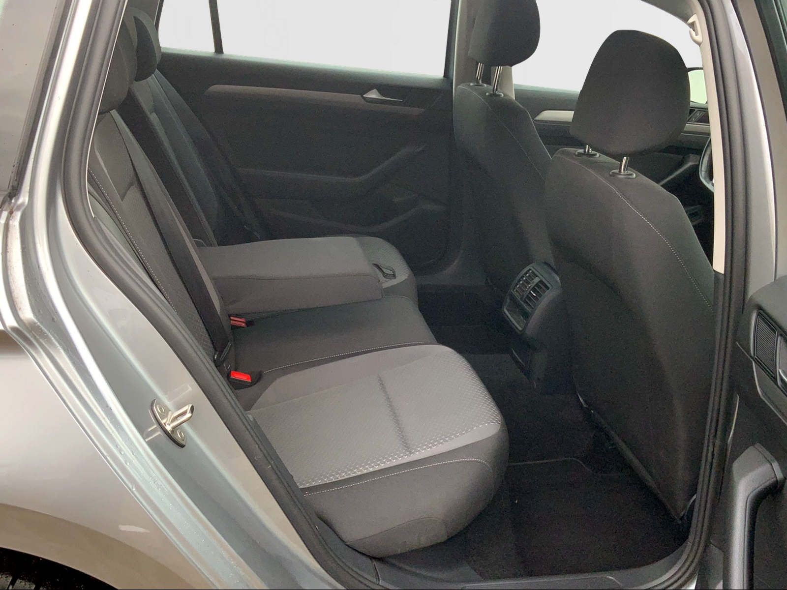 Passat Variant 1.5 TSI Conceptline RFK,NAV,SHZ,L