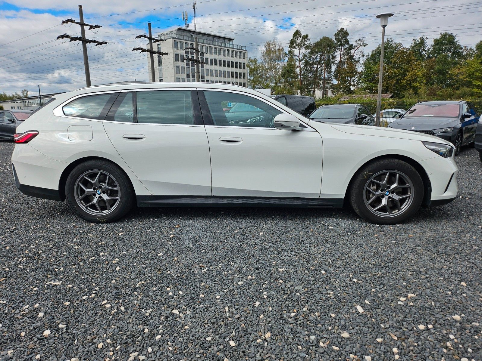 BMW 540 d Touring xDrive KLIMA HUD AHK NAVI 8FACH foto 4