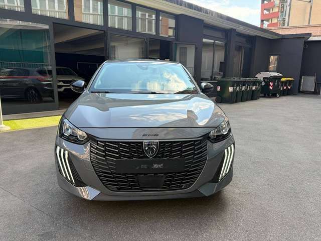 Peugeot 208 1.2 Hybrid Allure 110cv e-dcs 6m imagem 2