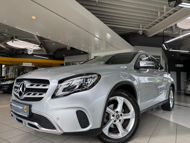 Mercedes-Benz GLA 200+LED+Navi+PDC Tempomat