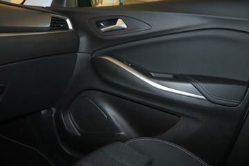 Fotografie des Opel Grandland (X) Grandland Plug-in-Hybrid 1.6 DI AT Elegance