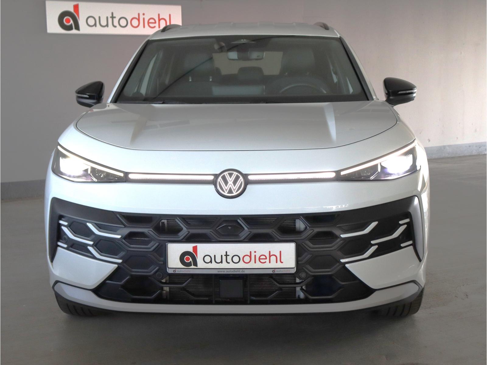 Volkswagen T-Roc 1.5 eTSI DSG STYLE*AHK*HUD*KEYLESS