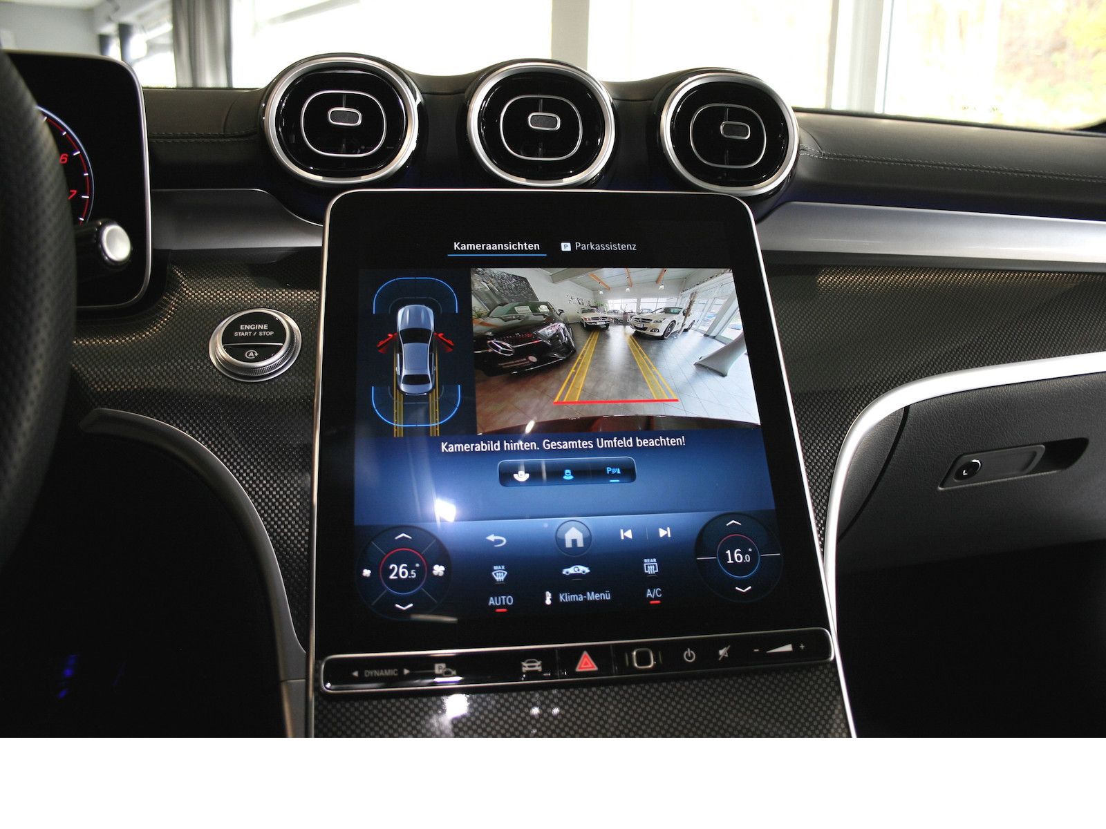 Fahrzeugabbildung Mercedes-Benz C 180 AMG *Night*Burmester Surround*Winter-Paket