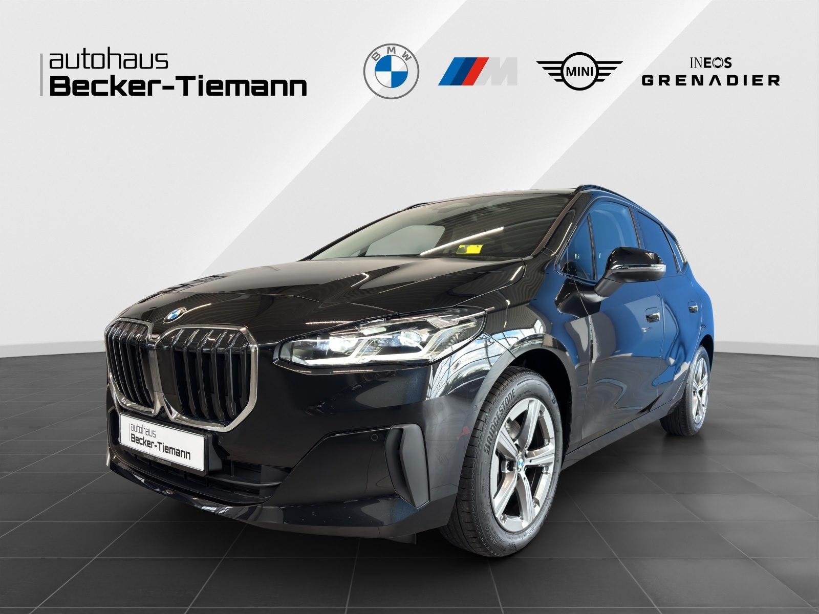 BMW 220i Active Tourer / AHK / Parking Assistant/ Re