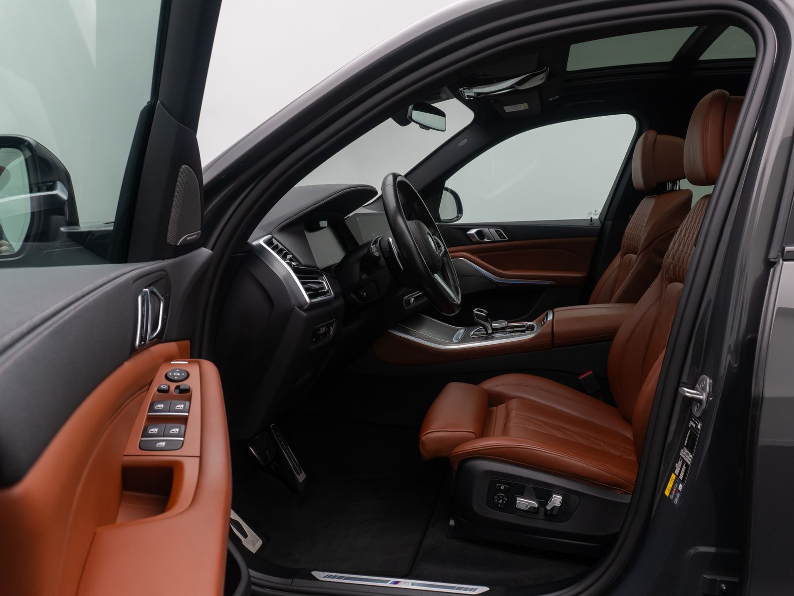 Fahrzeugabbildung BMW X5 xD45e M Sport Laser 360° DAB HUD H/K Panorama