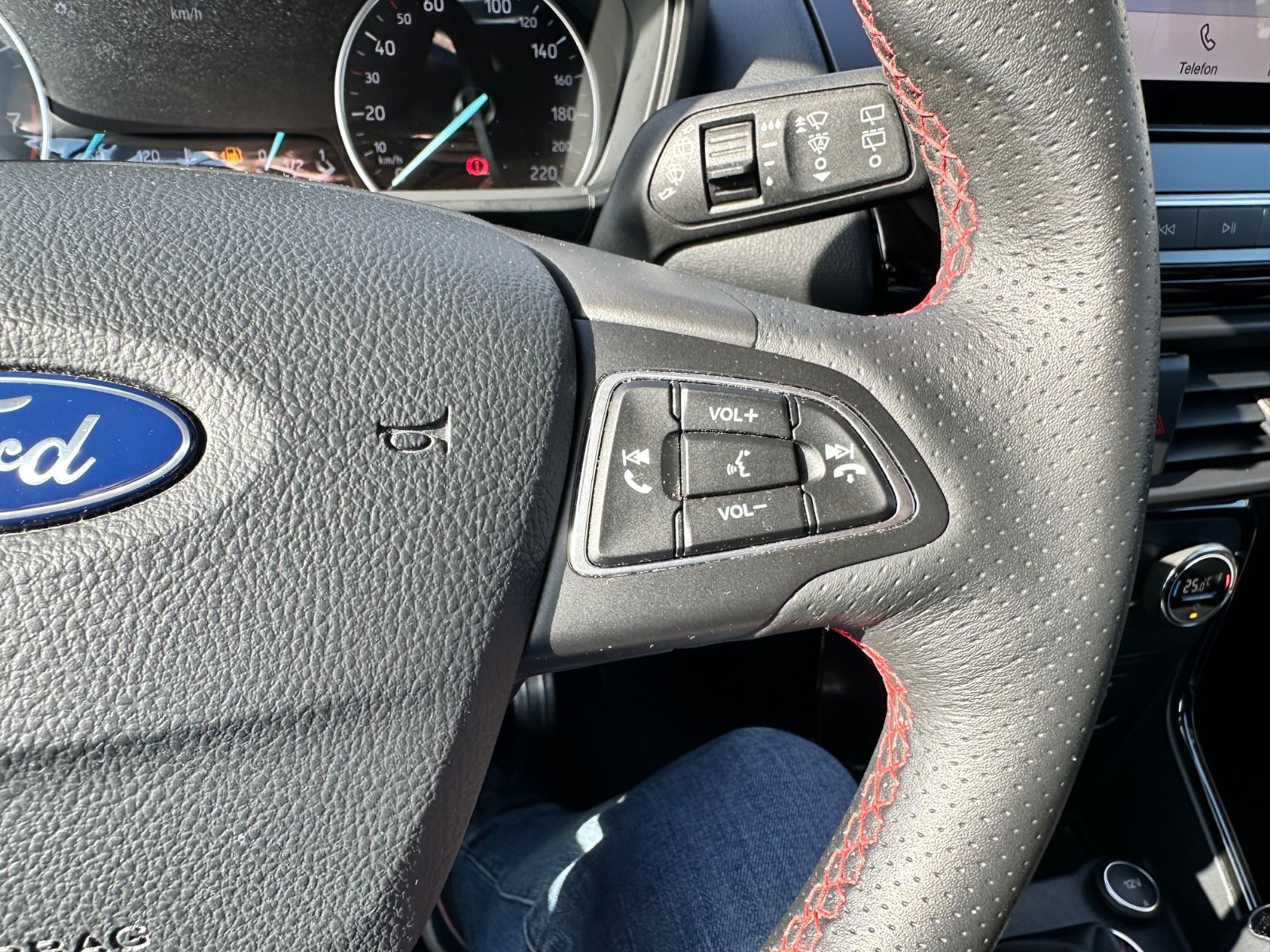 Fahrzeugabbildung Ford EcoSport ST-Line*PDC V+H*Sitz-Lenkradheizung*App