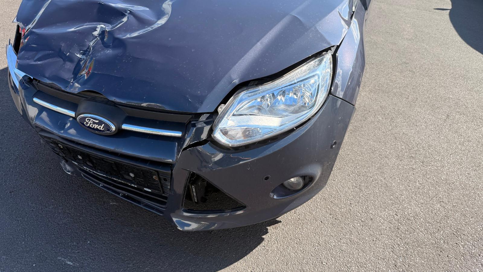Ford Focus 2013 — photo 11
