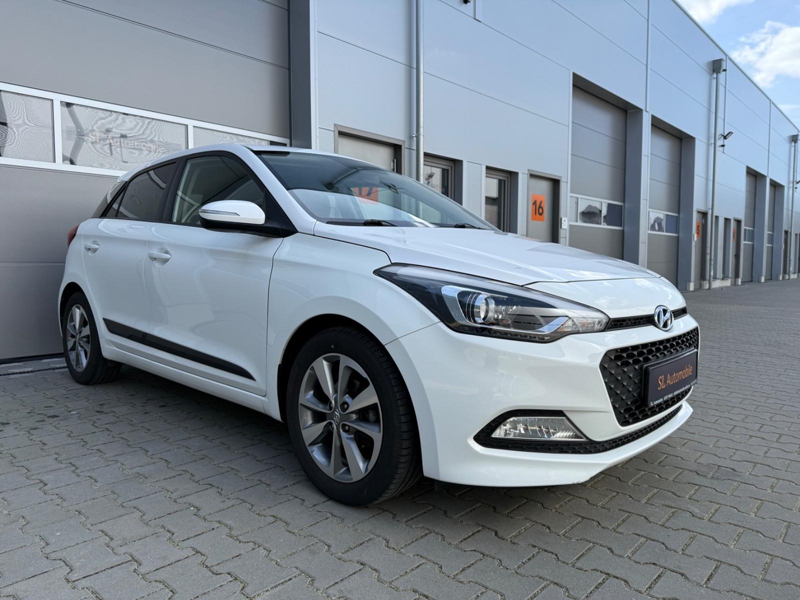 Hyundai i20 YES! 1.HD NAVI Scheckheft Rückfahrkamera