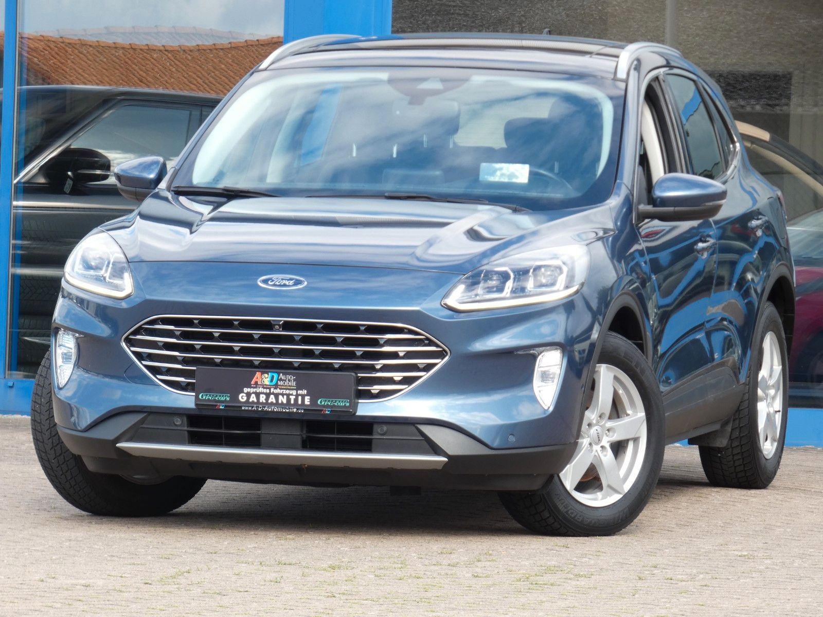 Ford Kuga Hybrid Titanium/ inkl. Garantie