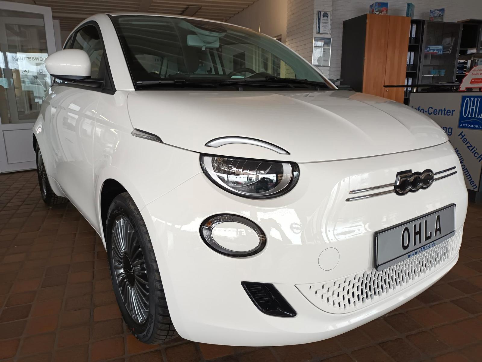 Fiat 500e Icon *Tempomat*Digitales Display*Kamera*...
