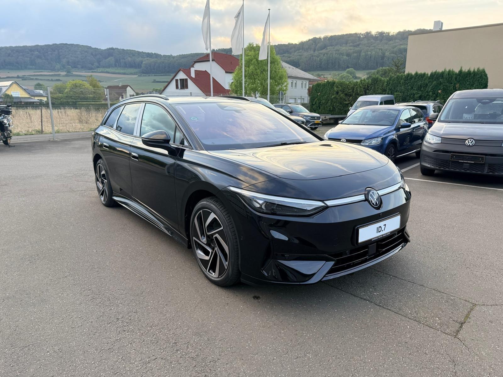 Volkswagen ID.7 Tourer Pro S 86kWh Int/Ext/AHK/Komfort