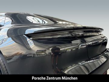 صورة 10 لـ  Porsche TAYCAN