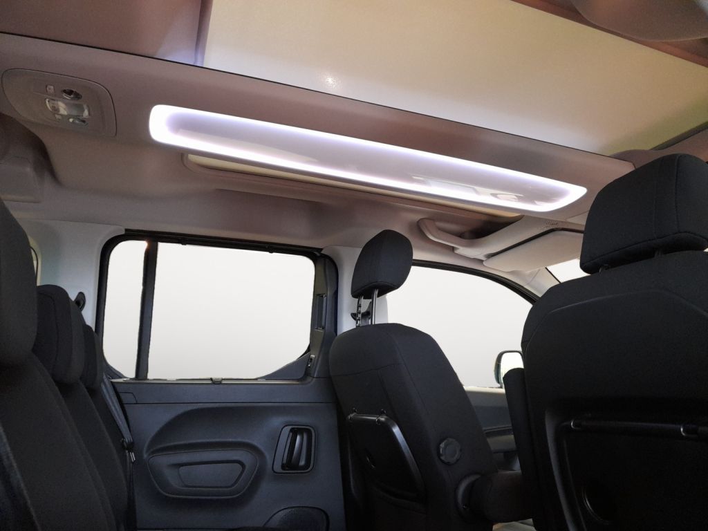 Fahrzeugabbildung Opel Combo e-Life Ultimate
