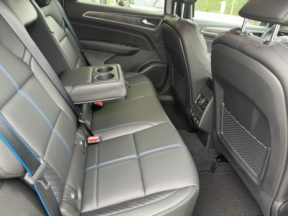 Fahrzeugabbildung Renault Arkana Esprit Alpine Full Hybrid 145