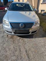 Volkswagen VW 3C Passat - Volkswagen Passat Kombi 3c mit Benzin-Antrieb