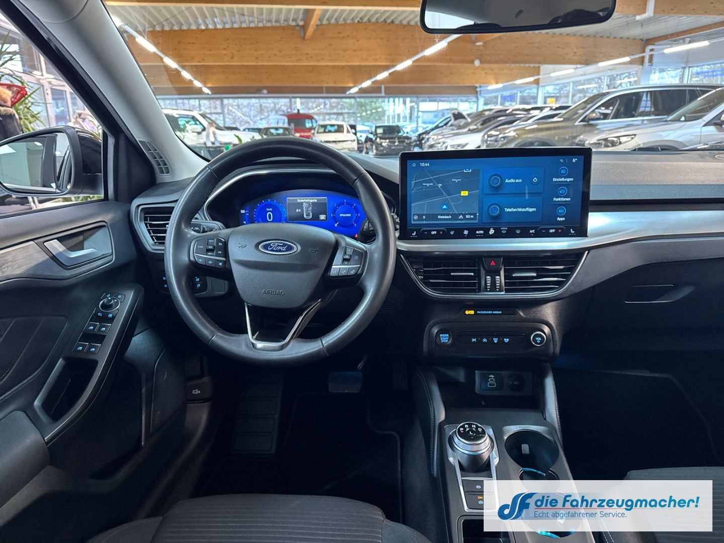 Fahrzeugabbildung Ford Focus Turnier Titanium X Navi Digitales Cockpit