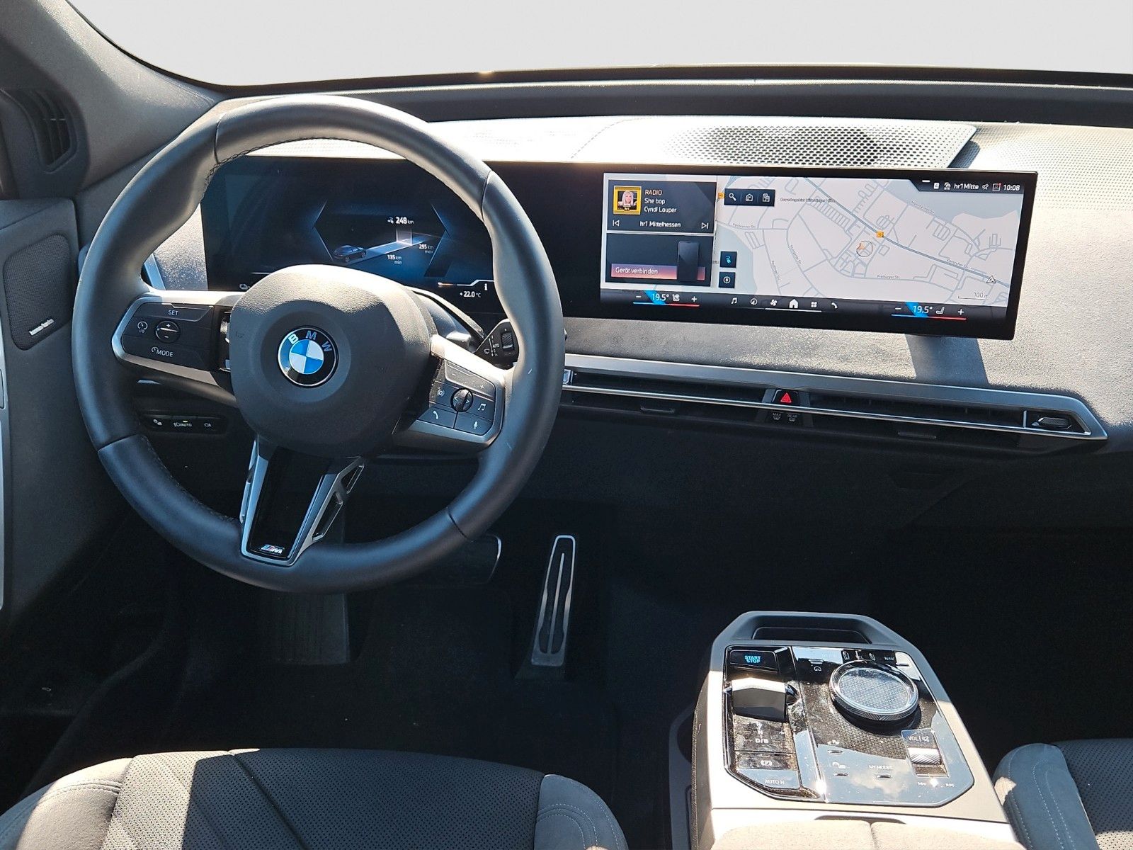 BMW iX xDrive45 MSport 22 Z AHK PAP DAP Harman foto 10