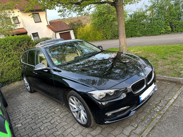 BMW 320d Touring Luxury Line Luxury Line