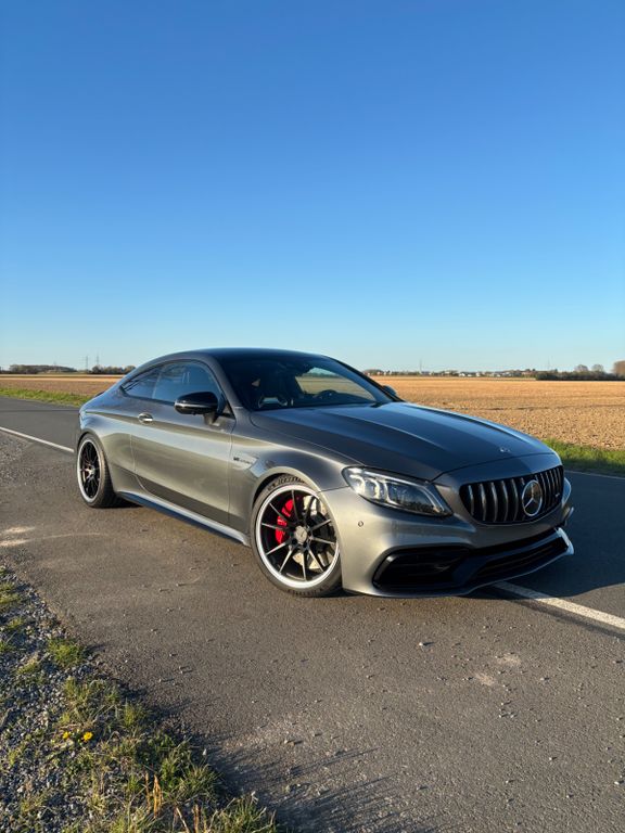 Image of Mercedes-Benz C 63 AMG