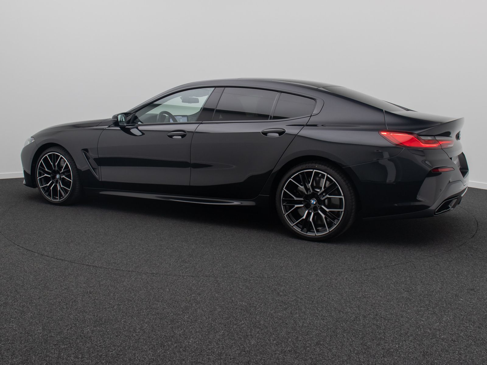 Fahrzeugabbildung BMW M850i xD GC 360° Laser SoftCl DisplKey Belüftung