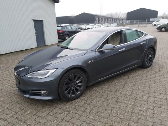 Tesla Model S Long Range