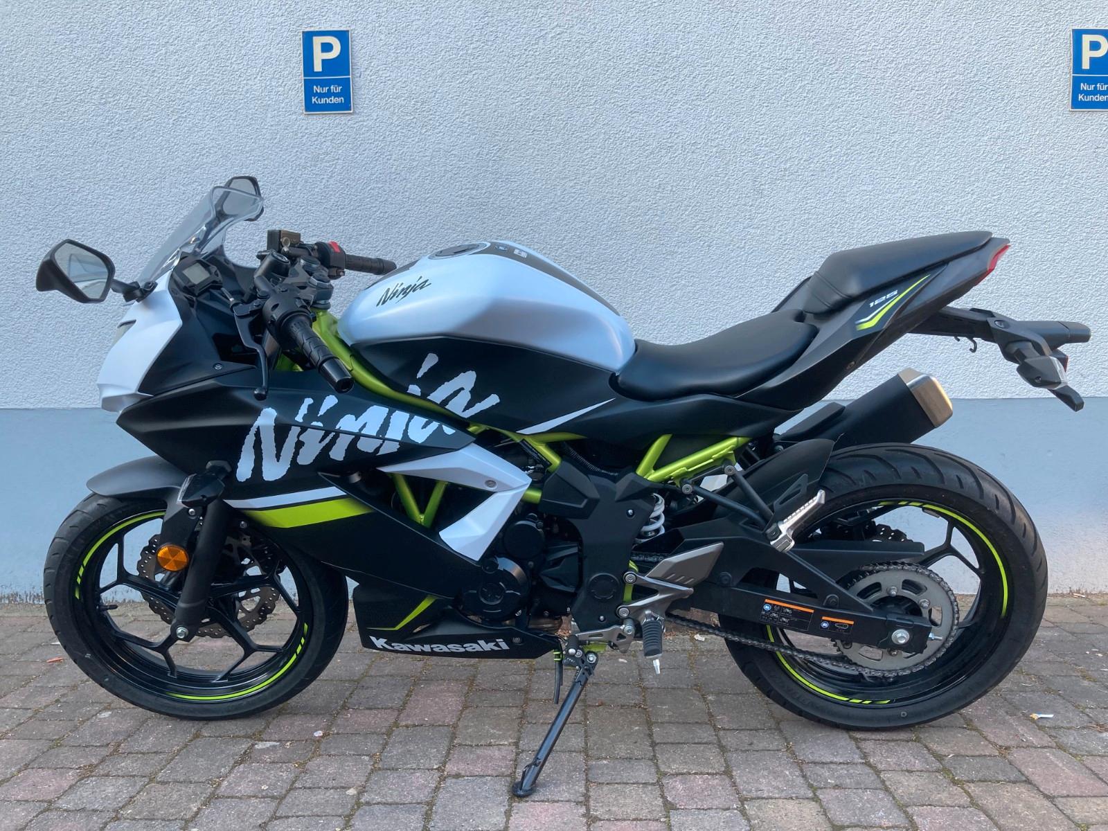 Kawasaki Ninja 125