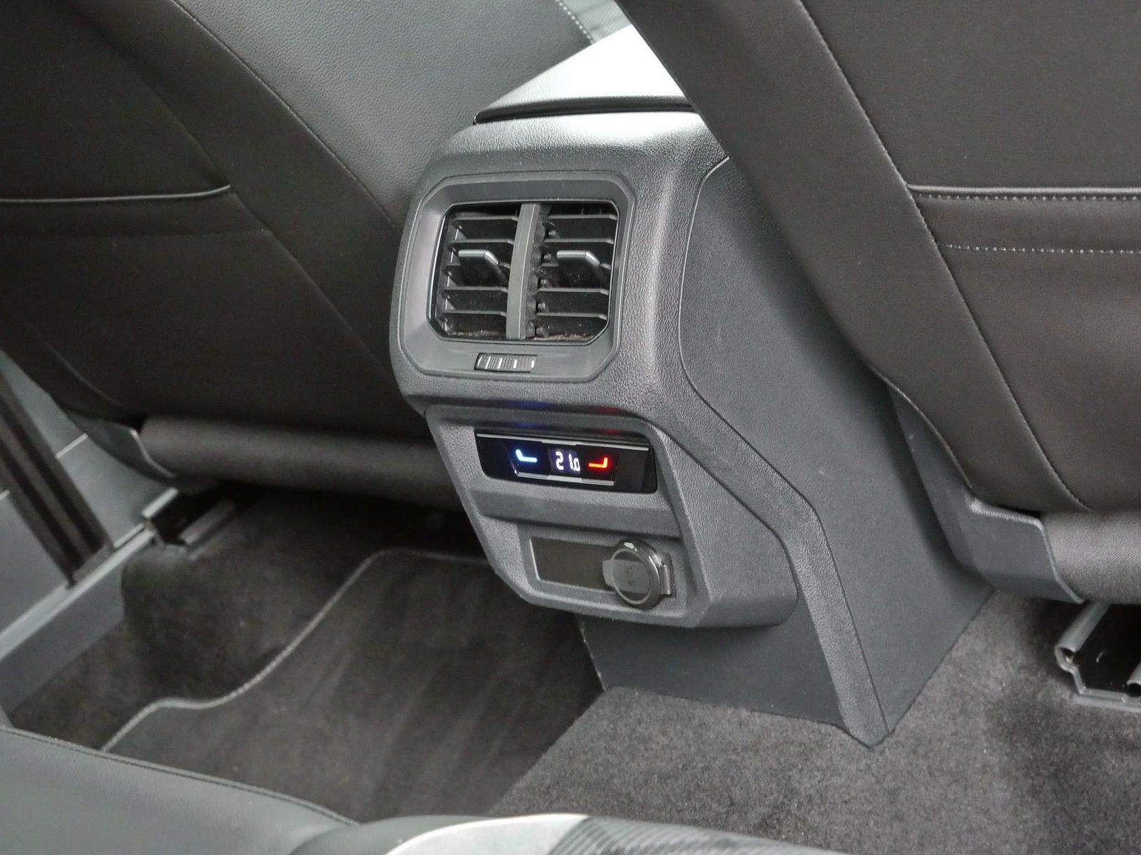 Volkswagen Tiguan - Bild 17