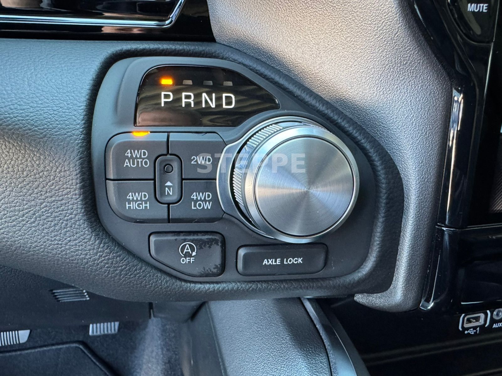 Dodge 2026 RAM 1500 5,7LV8 Night Safety Tech. AHK 22"