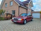 Mercedes-Benz 200 W124*Tempom.*el.Fenst.*Klima*Sitzhz.* - Mercedes-Benz 200: Te