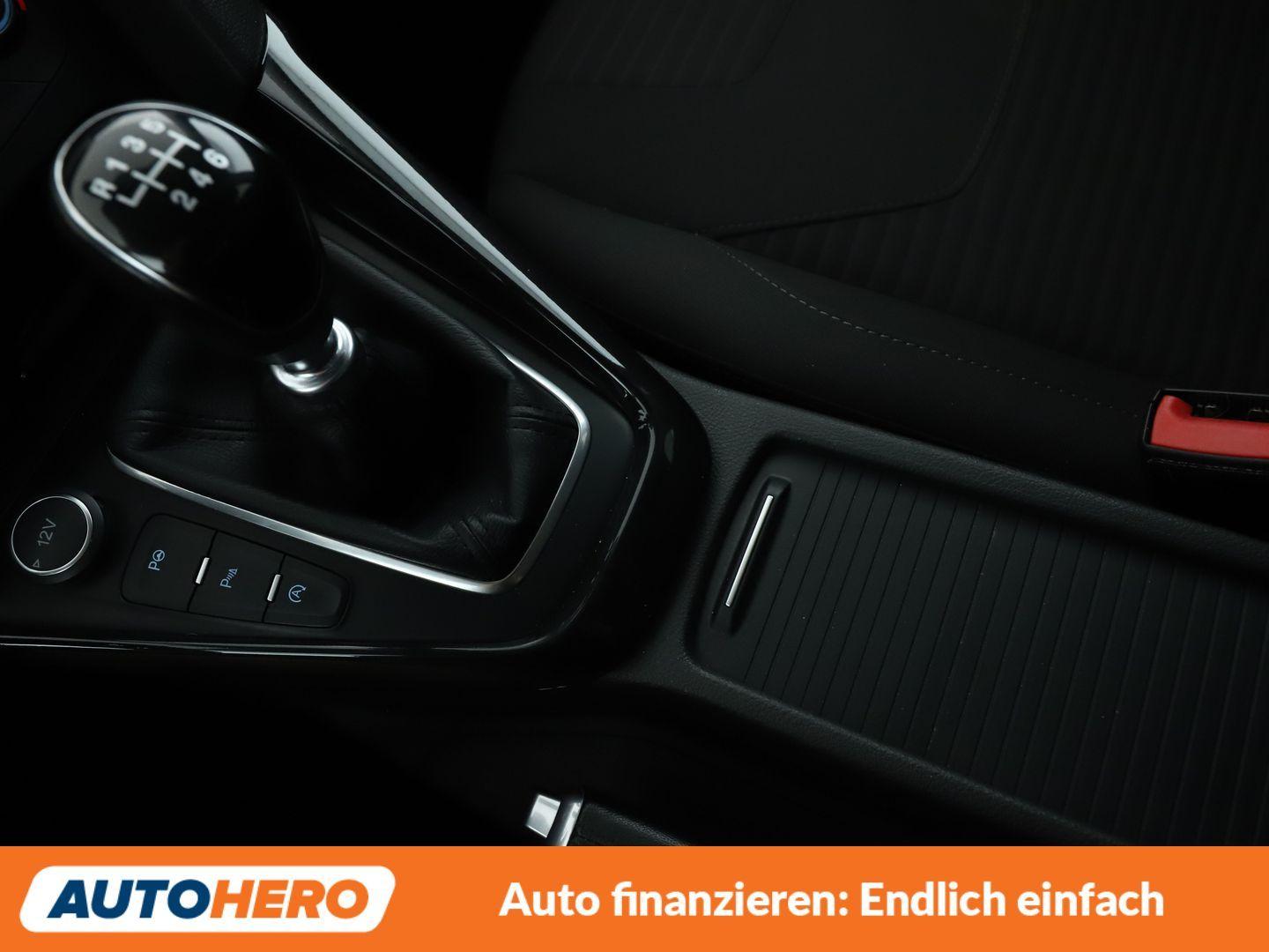 Ford Focus 1.0 EcoBoost Titanium*TEMPO*PDC*SHZ*LIM*