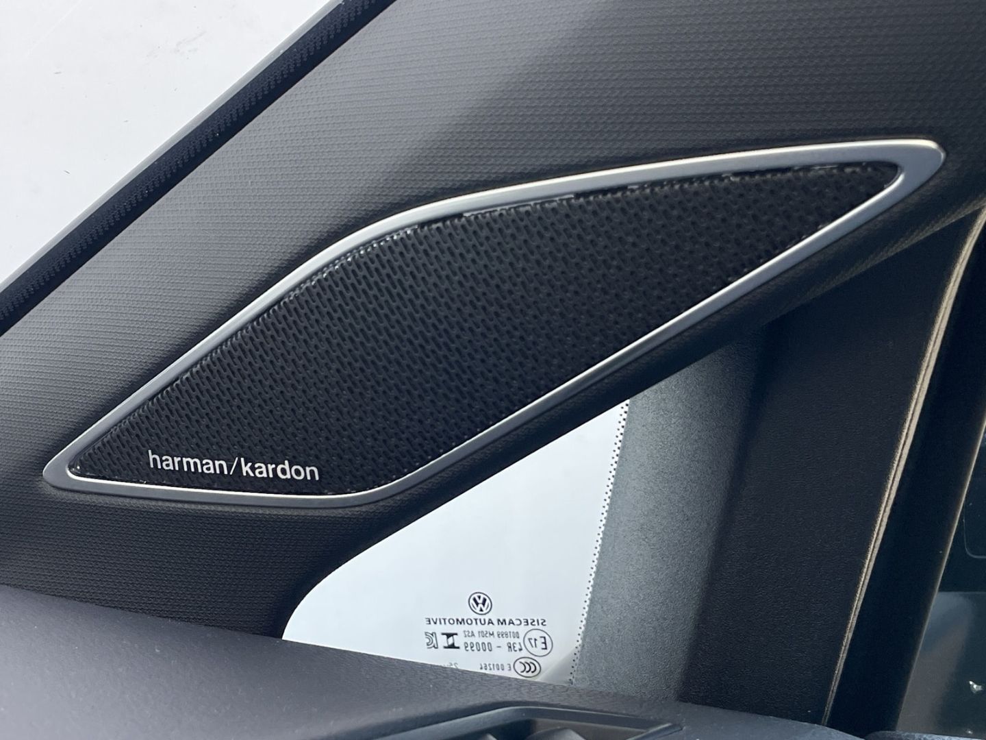 Golf R 2.0TSI 4M Black Kamera/DCC/H&K/ACC/Matrix
