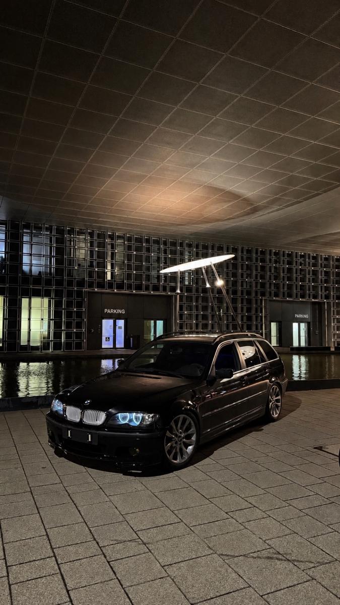 BMW 320