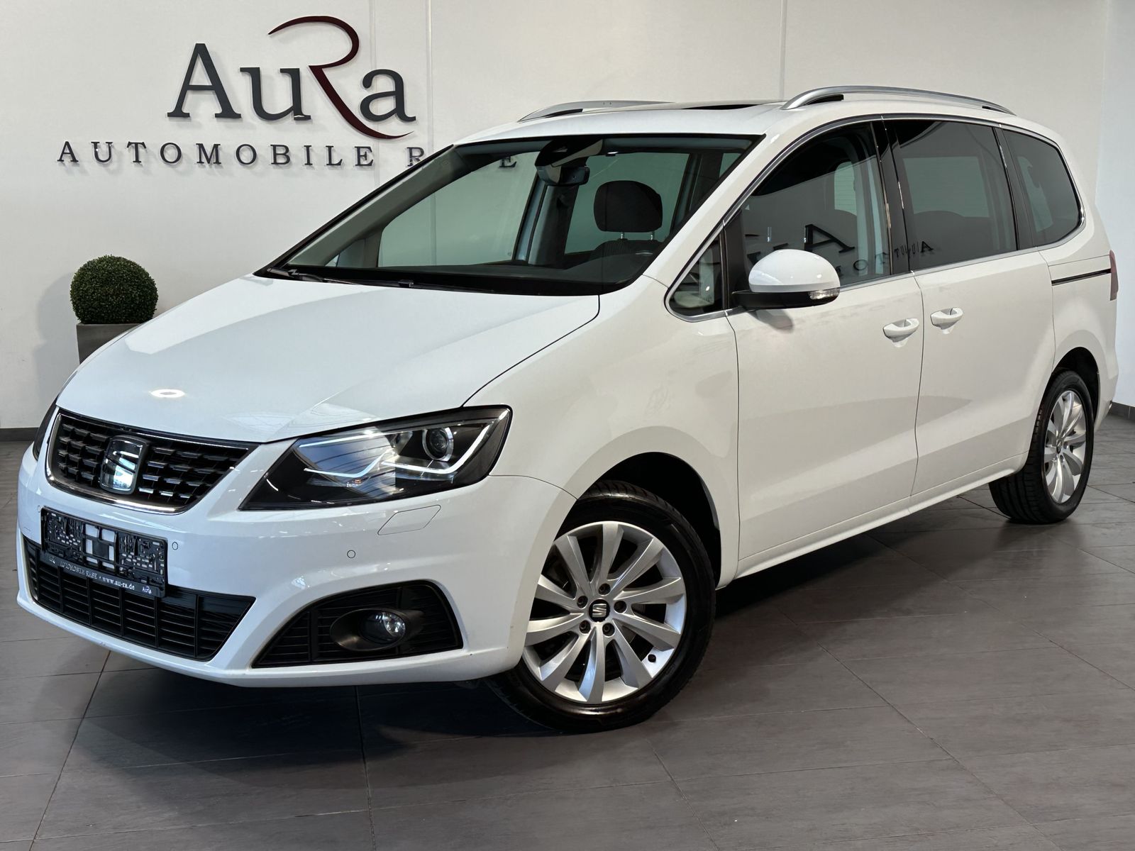 Fahrzeugabbildung SEAT Alhambra 1.4 TSI Style 7-Sitzer NAV+XEN+PANO+KAM