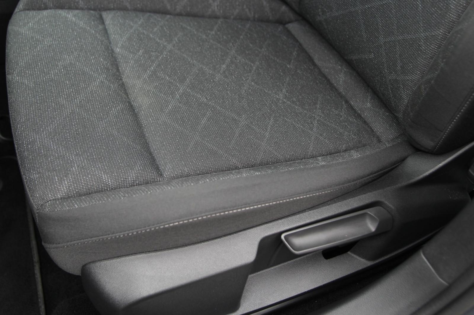 Volkswagen Golf VIII Variant Life DSG 2,0TDi/LED/Alu/1.Hand, миниатюра 18
