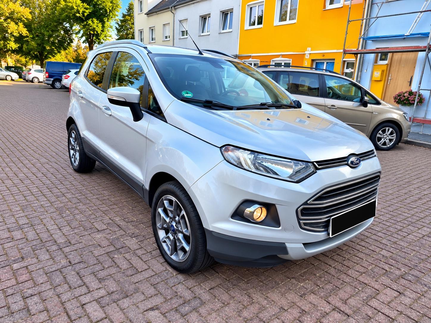 Ford EcoSport Titanium, Kamera, 8 Fachbereifung