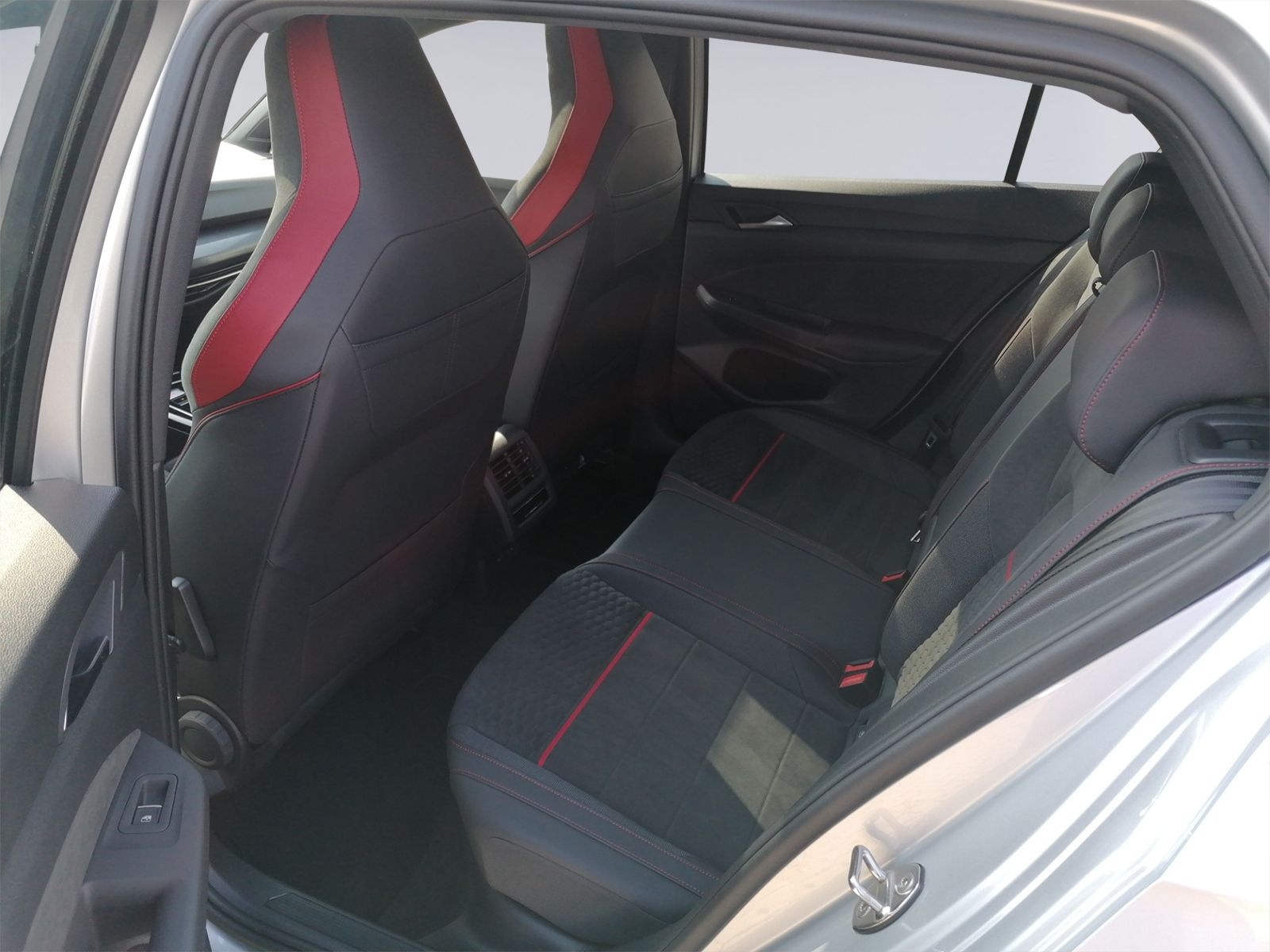 Golf VIII GTI Clubsport AKRA+PANO+DCC+MATRIX