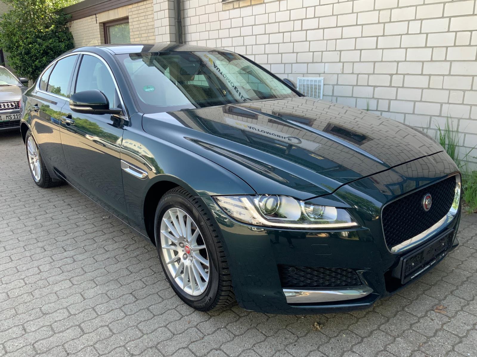 Jaguar XF Prestige Jaguar S-Heft//BritishRacingGreen