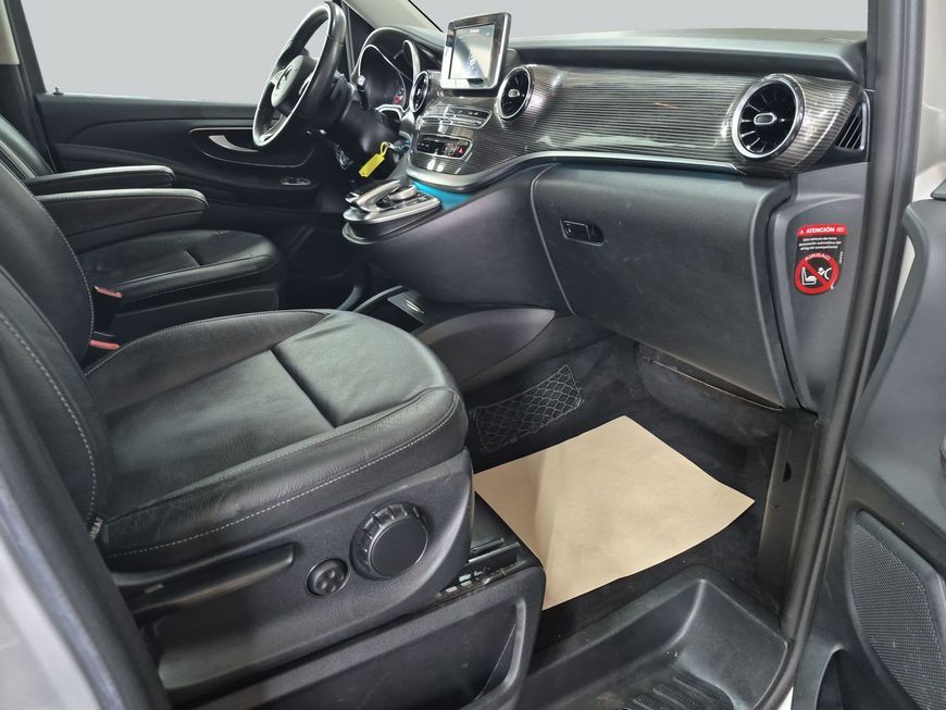 Mercedes-Benz V 220 d lang 9G-TRONIC Avantgarde foto 12