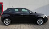 Alfa Romeo Giulietta Turismo Klimaaut,Navi,Temp,Alu,PDC,Mfl - Alfa Romeo Giulietta mit Diesel-Antrieb